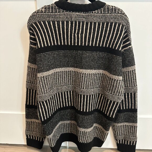 Hollister Men's Boxy Striped Crew Sweater - Picture 2 of 2